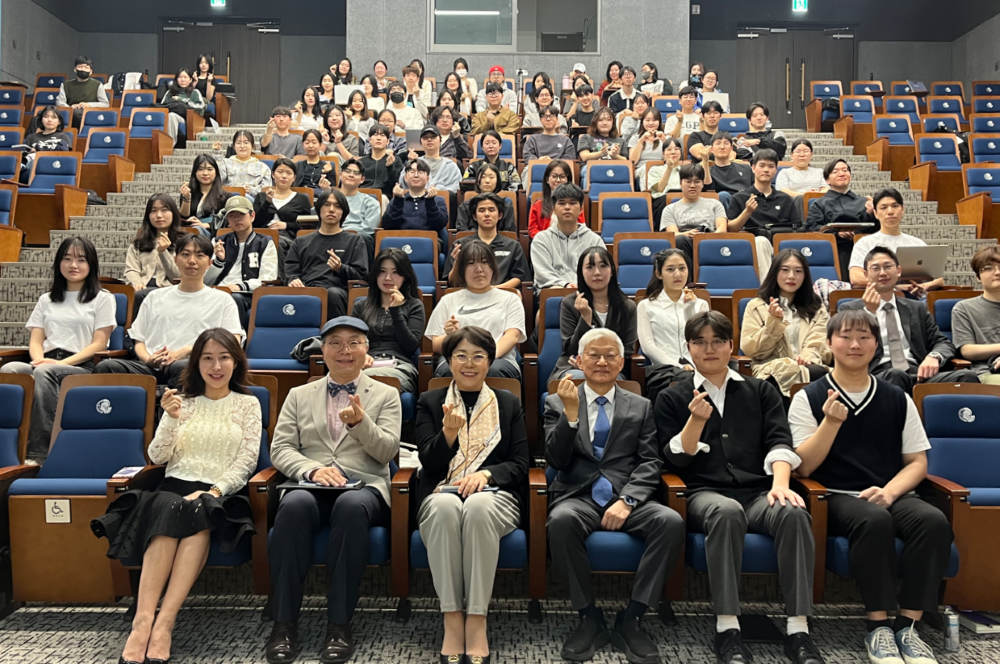 HUFS특강 특별운영위원회, 윤덕민 석좌교수 초청 ‘2025 HUFS 특강’ 개최 이미지